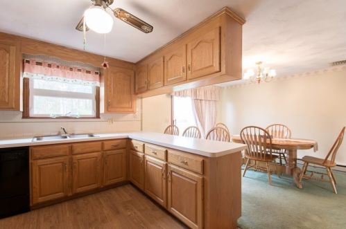 30 Donna Ter, Taunton MA 02780-2801 exterior