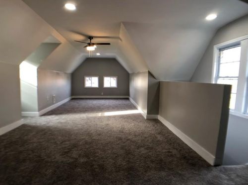 7207 Race St, Pittsburgh PA 15208-1425 exterior