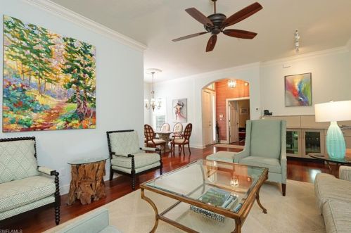 754 Vistana Cir, Naples, FL 34119-1000