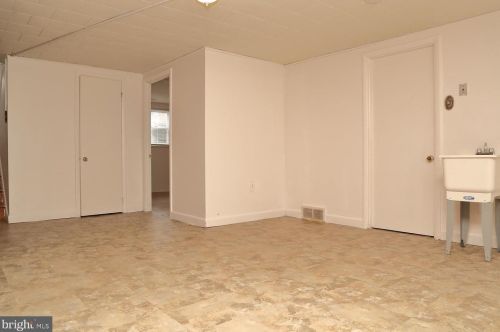 835 Hilton Dr, Lancaster PA 17603-5835 exterior