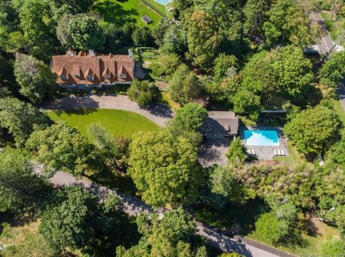 8 Hillside Dr, Greenwich, CT 06831-4502