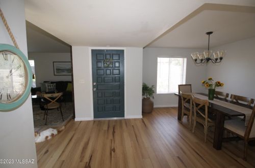 1920 Camino Sabadell, Tucson, AZ 85715-4123