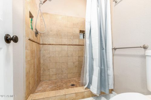 15614 29 Ave, Phoenix AZ 85053-4056 exterior