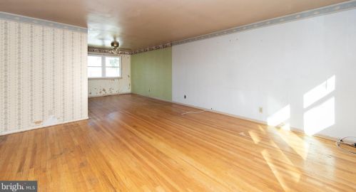 337 Davistown Rd, Blenheim NJ 08012-3301 exterior