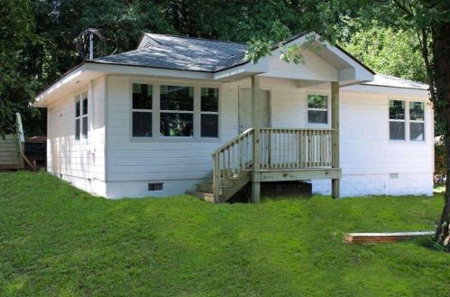 2879 Harlan Dr, Atlanta GA  30344-3759 exterior