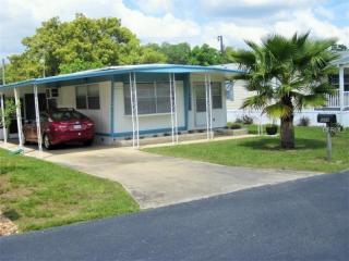 5509 Betmar Dr, Zephyrhills, FL 33542-3195
