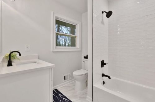 2898 Crk Dr, Duluth GA 30096-3848 exterior