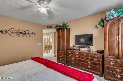 10148 Minnesota Ave, Chandler AZ 85248-6633 exterior