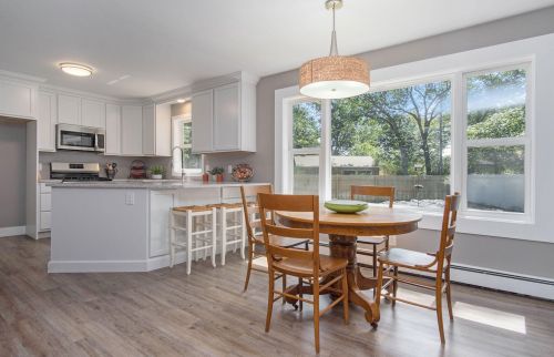 2737 Patricia Dr, Meskegon MI 49445-3240 exterior