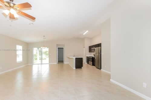 2038 Aladdin St, Fort Pierce FL  34953-1748 exterior