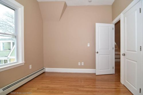 261 Admiral St, Providence RI 02908-1331 exterior