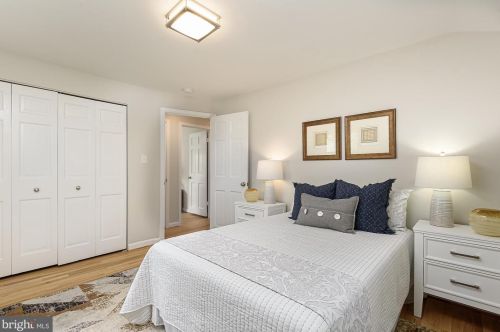 1209 Forestwood Dr, Mc Lean VA  22101-2603 exterior