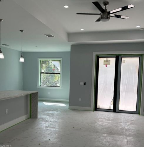 2374 29th Ave, Naples, FL 34120-7540