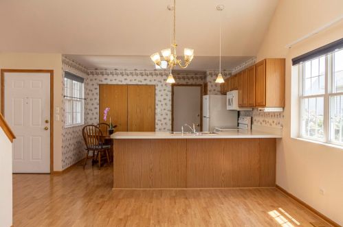 4319 Odonahue Dr, Joliet IL 60431-8960 exterior