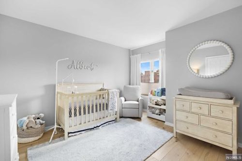 311 Nelson Ct, Edgewater NJ  07020-1618 exterior