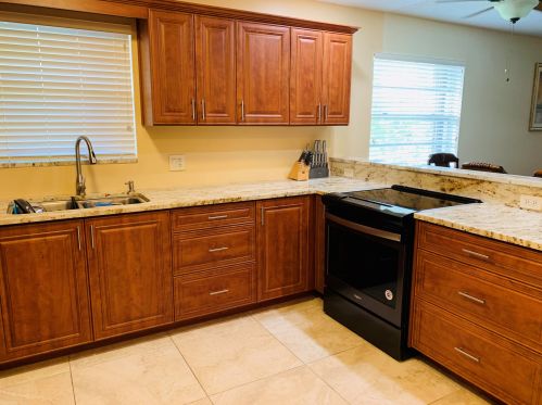 21 Lake Vista Trl, Fort Pierce FL 34952-6349 exterior