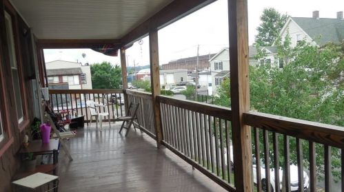 71 Hl St, West Springfield MA 01089-3416 exterior