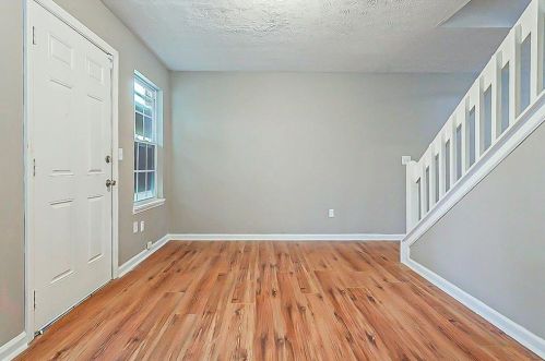 6299 Marbut Farms Ln, Lithonia GA 30058-8977 exterior