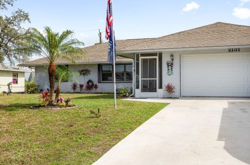 2131 Addison St, Fort Pierce, FL 34984-4707