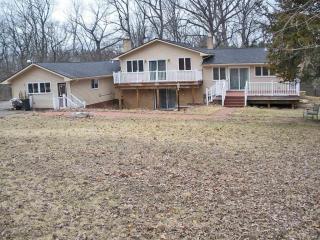 2240 Gale Rd, Ann Arbor MI  48105-9512 exterior