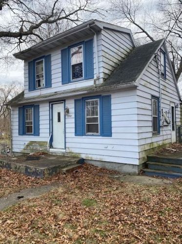 3737 Englehart St, Gary, IN 46405-3127