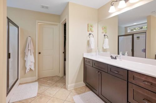 479 Holly Dr, Gainesville GA 30501-2142 exterior