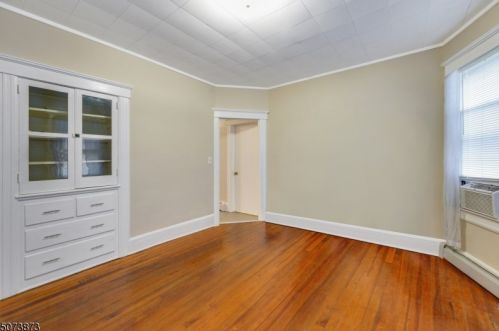 18 Princeton Ave, Dover NJ  07801-2512 exterior