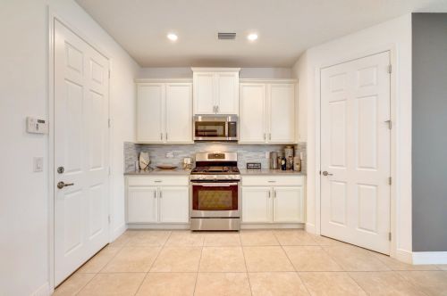 9516 Royal Poinciana Dr, Fort Pierce FL  34987-2506 exterior