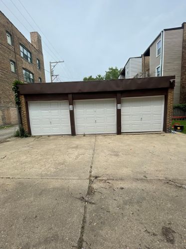 8236 Ellis Ave, Chicago IL 60619-5502 exterior