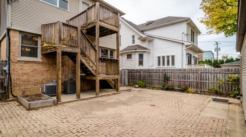 3927 Lawndale Ave, Chicago IL  60618-3107 exterior