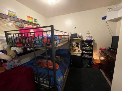 2411 Kinnickinnic Ave, Milwaukee WI 53207-1629 exterior