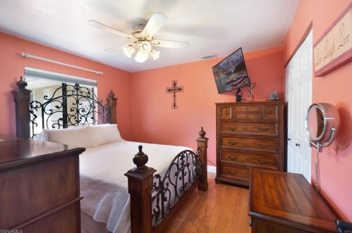 6210 Napa Wood Way, Naples FL 34116-3866 exterior