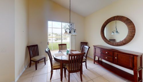 112 Berkeley Ave, Fort Pierce FL 34986-3594 exterior