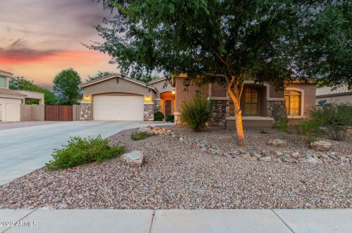 505 Coconino Dr, Chandler, AZ 85249-5301