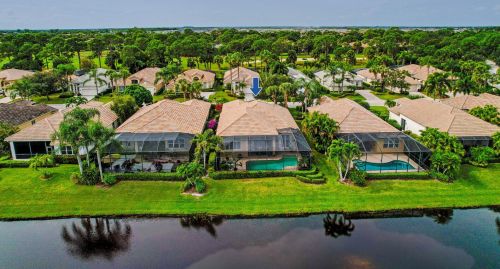 8816 First Tee Rd, Fort Pierce FL 34986-3063 exterior