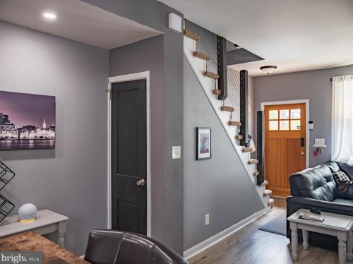 27 Old Dorwart St, Lancaster PA  17603-3647 exterior