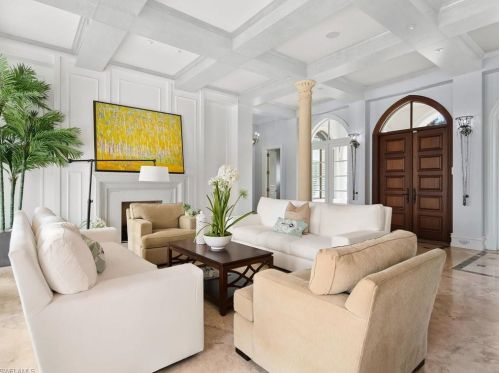 210 Cuddy Ct, Naples FL 34103-4074 exterior