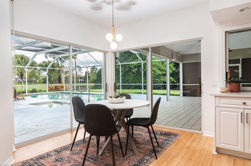 4702 Oak Leaf Dr, Naples FL 34119-8574 exterior