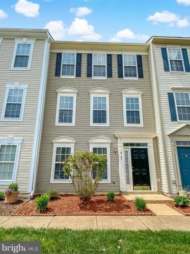 6187 Les Dorson Ln, Alexandria VA  22315-3227 exterior