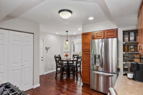 1682 Kennsington Ln, Bull Valley IL 60014-2047 exterior