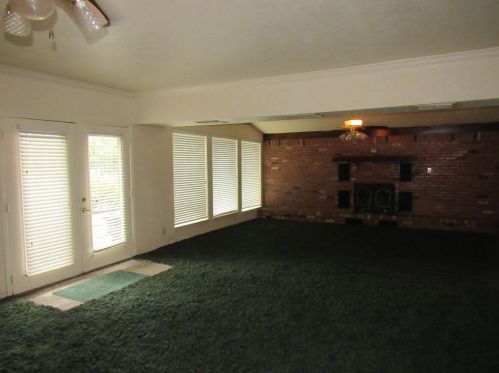 2419 Coffin St, Denison TX 75020-7209 exterior