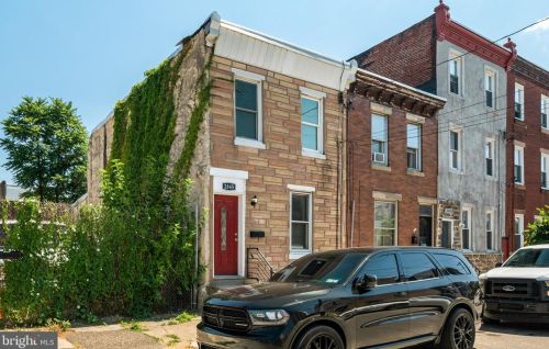 2645 Emerald St, Philadelphia PA 19134-2033 exterior