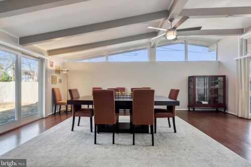 8708 Camden St, Alexandria VA 22308-2318 exterior