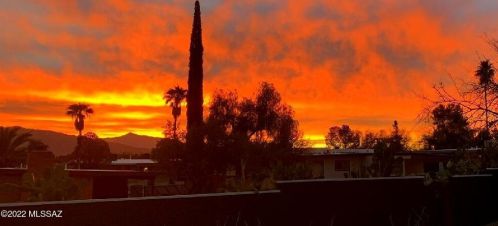 3231 Champlain Ave, Tucson AZ  85730-1942 exterior