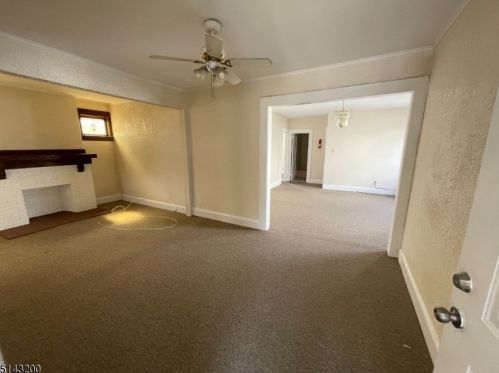 19 Meadowbrook Pl, Maplewood NJ  07040-2408 exterior