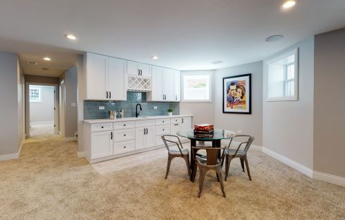 4934 Claremont Ave, Chicago IL  60625-1912 exterior