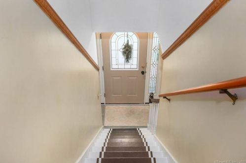 121 Stone Rd, Killingly CT 06241-1312 exterior