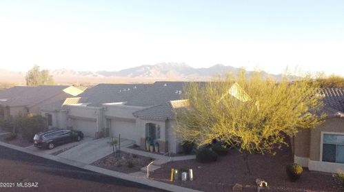 561 Knotwood St, Green Valley AZ 85614-5971 exterior