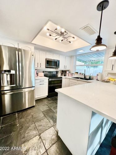 2451 Emile Zola Ave, Phoenix AZ 85032-6225 exterior