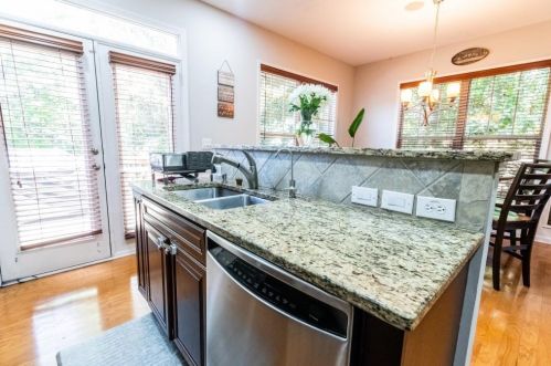 886 Commonwealth Ave, Atlanta GA 30312-3663 exterior